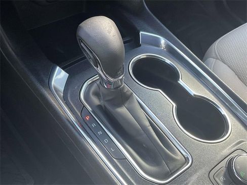 Used 2023 Chevrolet Traverse LS image 30