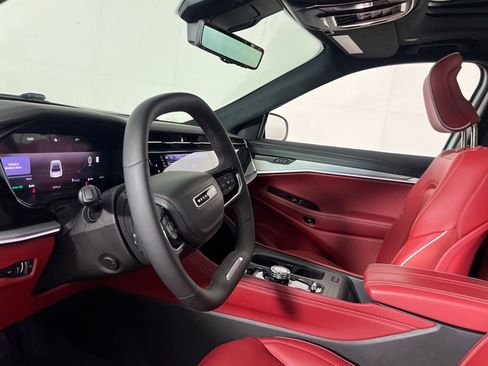 Used 2024 Jeep Wagoneer Launch Edition image 21