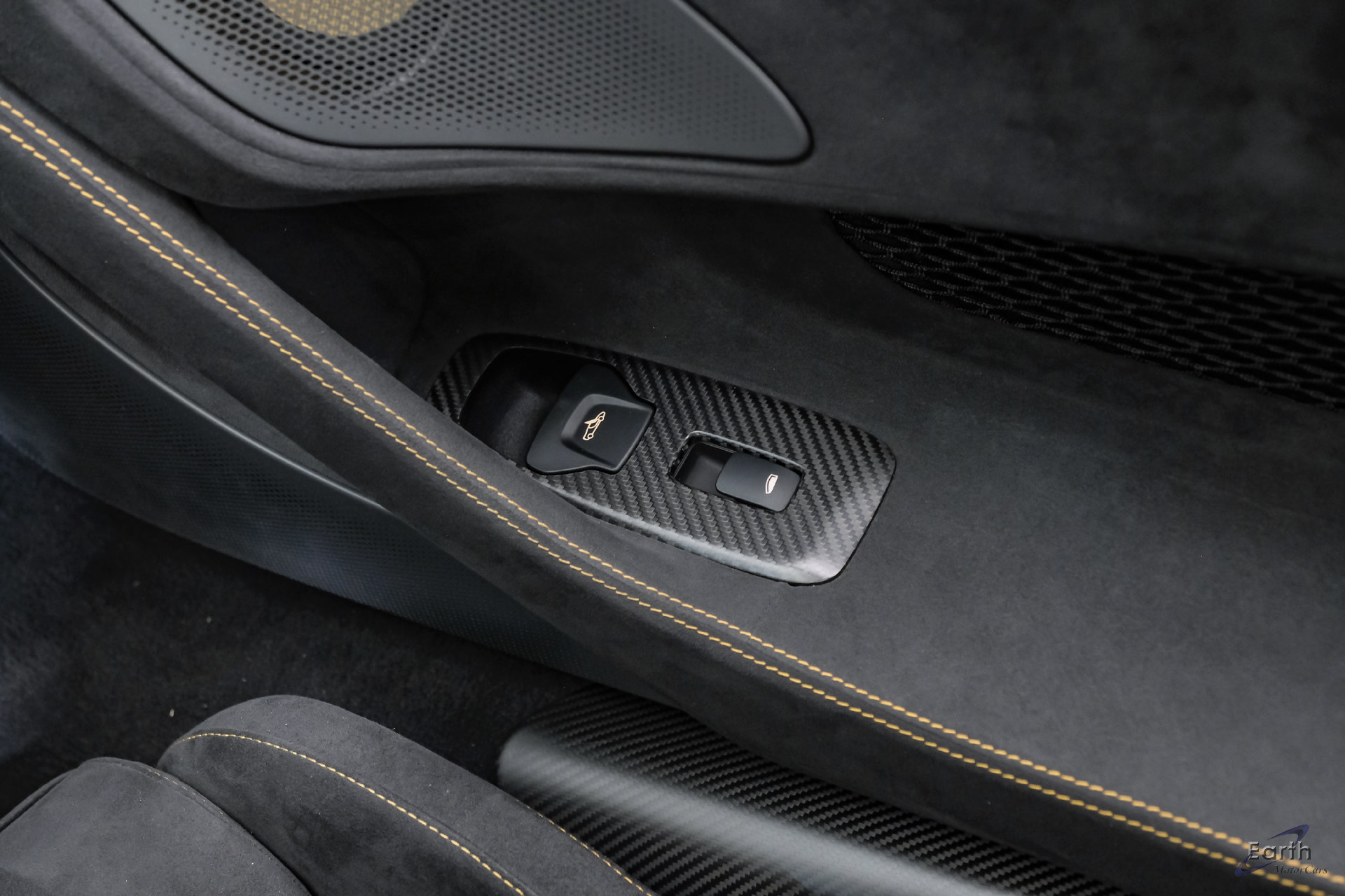 Used 2019 McLaren 600LT RWD image 94