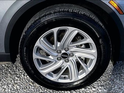 Used 2024 Lincoln Corsair AWD image 8