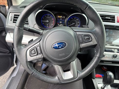 Used 2017 Subaru Legacy 2.5i Premium w/ Moonroof Package image 8