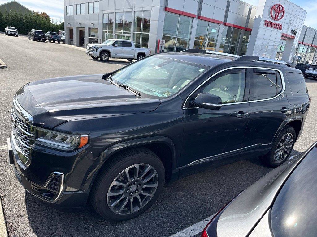 Used 2021 GMC Acadia Denali w/ Denali Ultimate Package AWD/4WD image 3