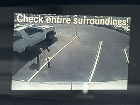 Used 2020 Mercedes-Benz Sprinter 2500 image 24