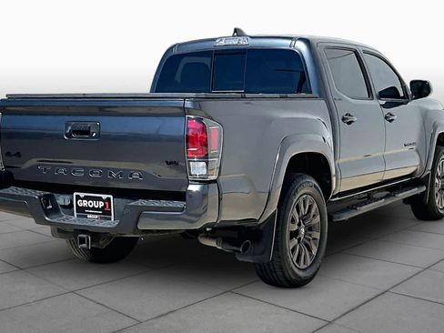 Used 2022 Toyota Tacoma Limited w/ Nightshade Package AWD/4WD image 12