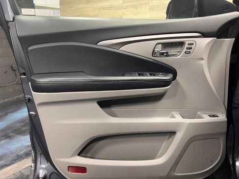 Used 2020 Honda Pilot EX-L image 11