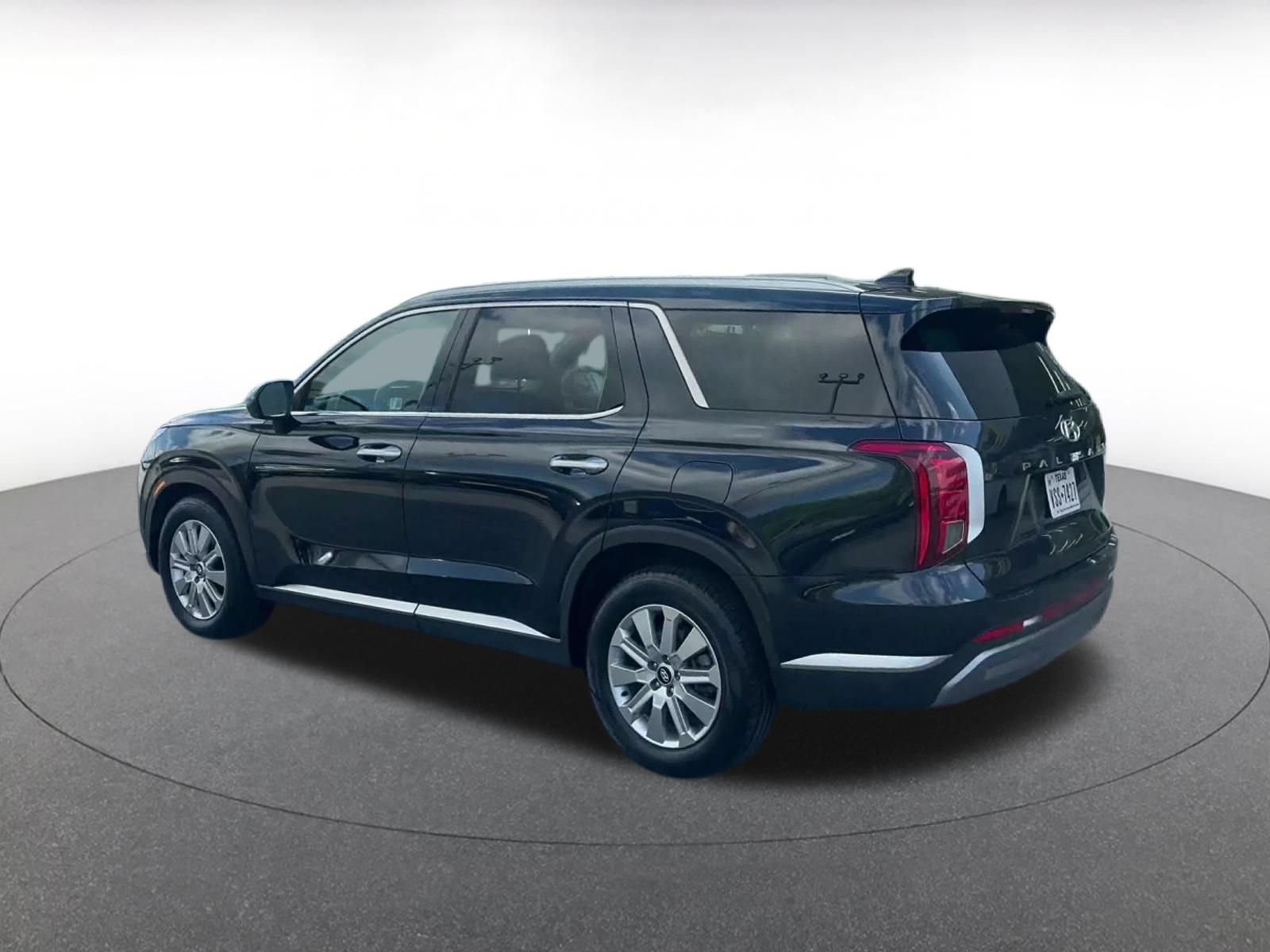 Used 2025 Hyundai Palisade SEL FWD image 9