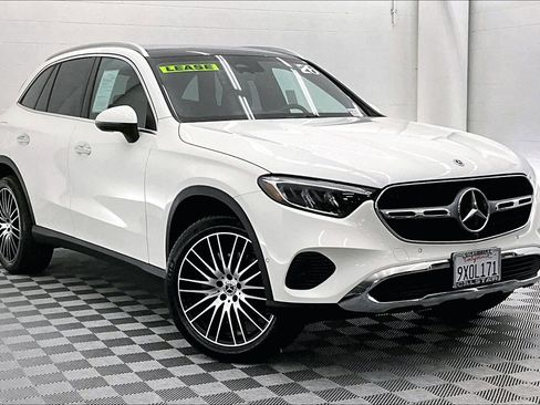 Used 2026 Mercedes-Benz GLC 300 image 35
