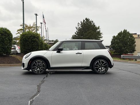 Used 2026 MINI Cooper S FWD image 14