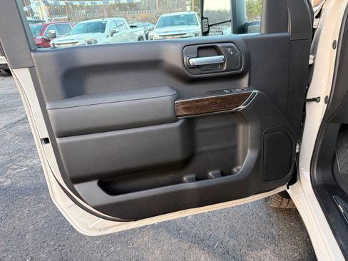 New 2026 GMC Sierra 3500 SLE AWD/4WD image 15