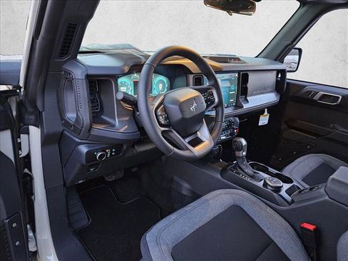 New 2025 Ford Bronco Big Bend image 3