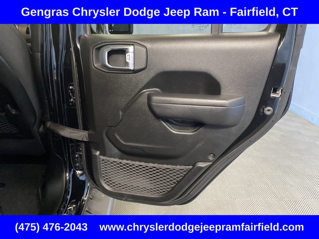Certified 2022 Jeep Wrangler Unlimited Rubicon 4xe w/ Cold Weather Group AWD/4WD image 41