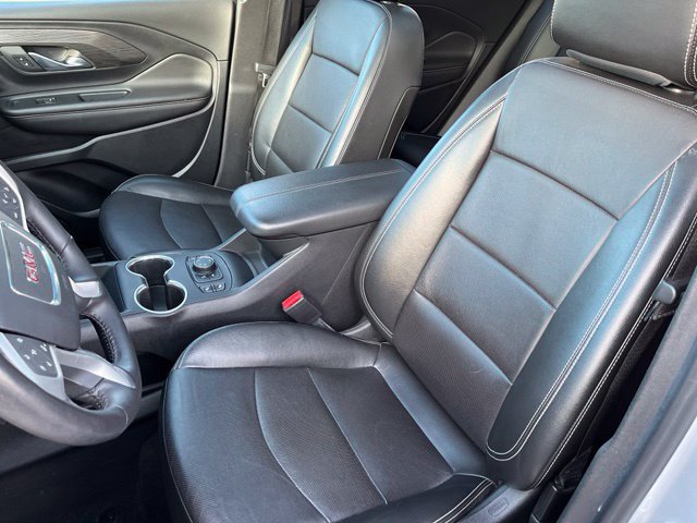 Used 2022 GMC Terrain SLT w/ Infotainment Package II AWD/4WD image 19