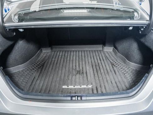 Used 2024 Toyota Camry SE image 9