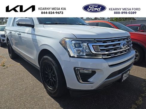 Used 2018 Ford Expedition Max Limited RWD image 1