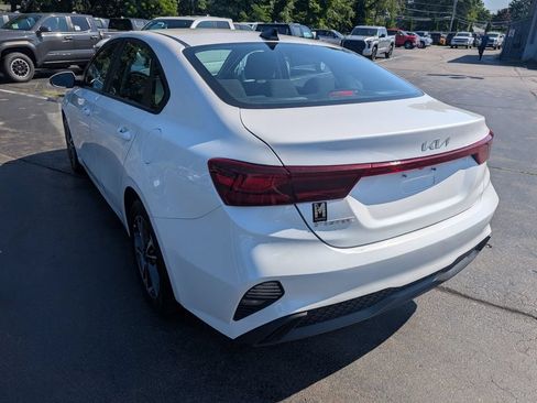 Used 2023 Kia Forte LXS FWD image 6