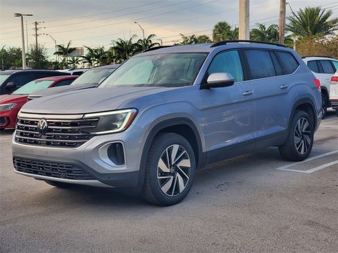 New 2026 Volkswagen Atlas SE image 3