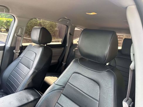 Used 2020 Honda CR-V LX image 19
