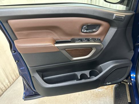 Certified 2024 Nissan Titan Platinum Reserve w/ Moonroof Package AWD/4WD image 26