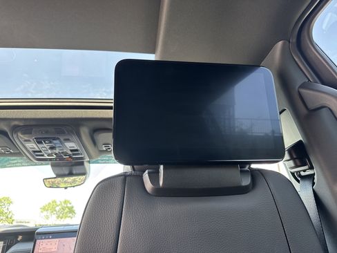 Used 2026 GMC Yukon XL Denali w/ Denali Reserve Package AWD/4WD image 28