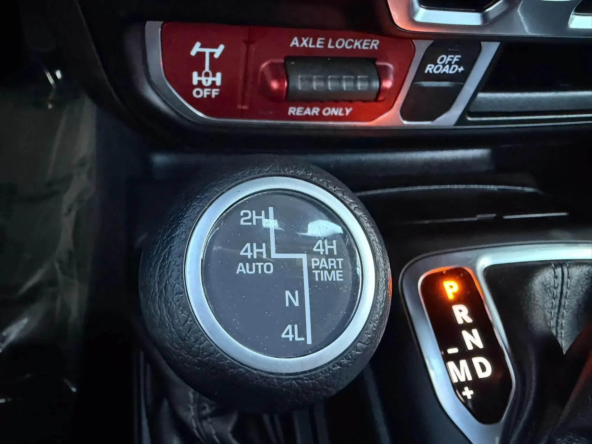 Used 2024 Jeep Wrangler Unlimited AWD/4WD image 28