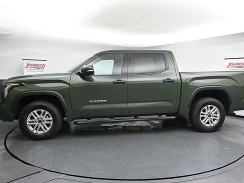 Used 2023 Toyota Tundra SR5 w/ SR5 Convenience Package AWD/4WD image 5
