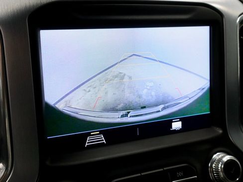 Used 2021 GMC Sierra 1500 Elevation image 2