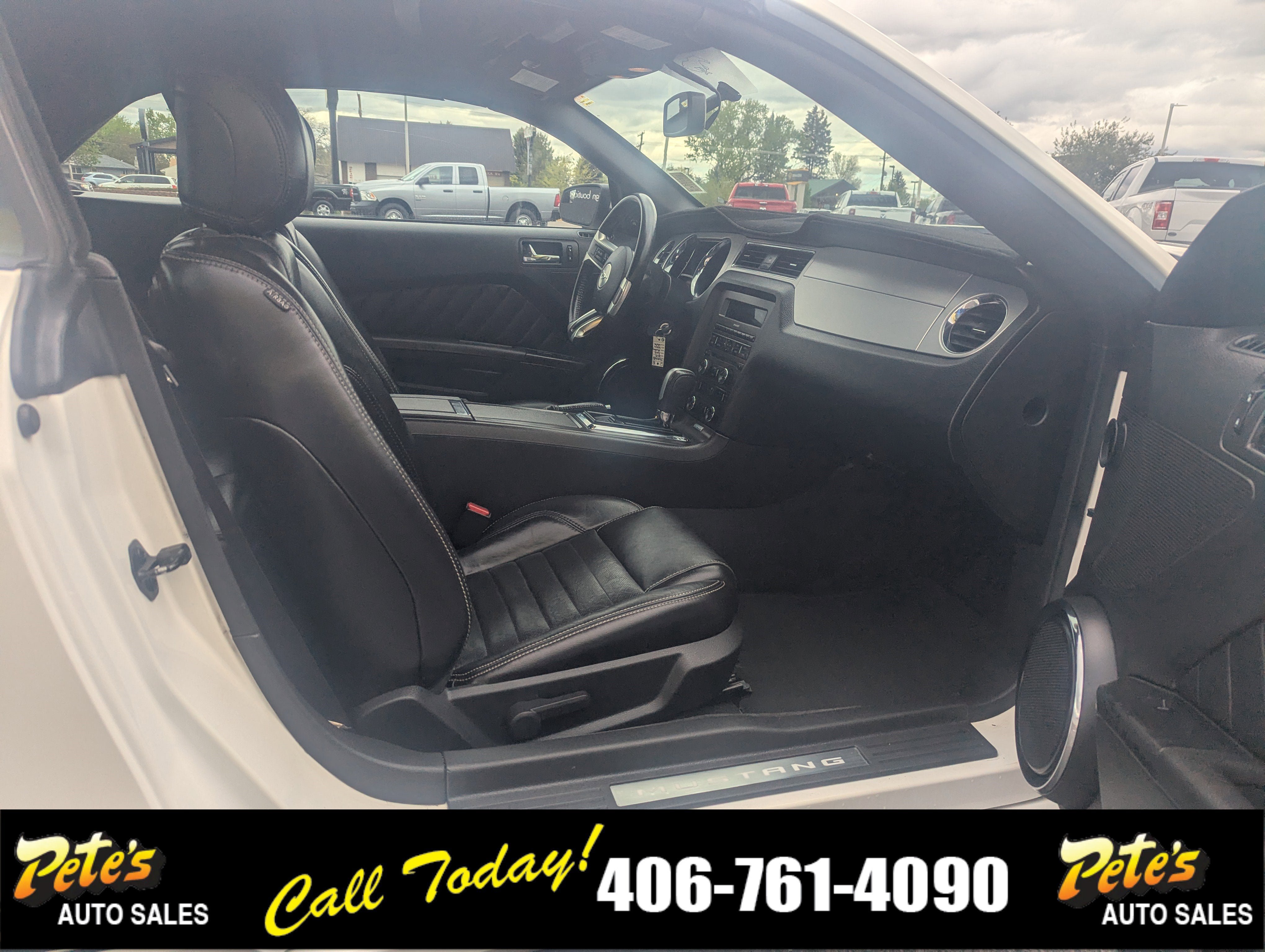 Used 2013 Ford Mustang Premium RWD image 14