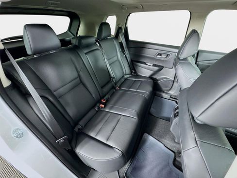 New 2026 Nissan Rogue SV FWD image 27