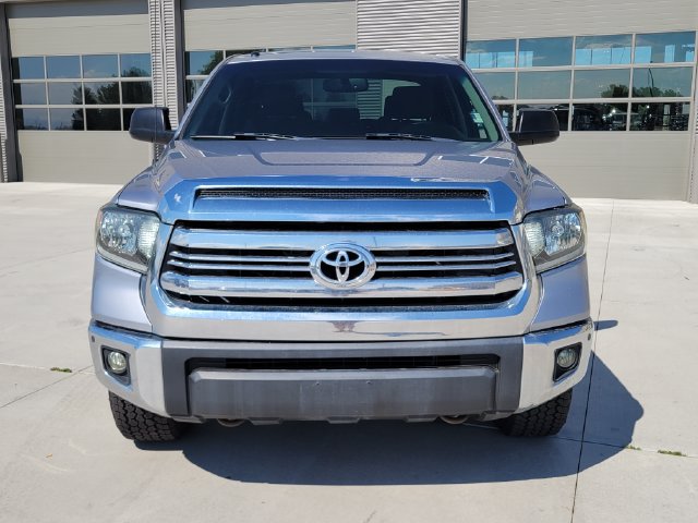 Used 2017 Toyota Tundra SR5 w/ TRD Off Road Package AWD/4WD image 5
