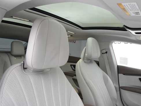 Used 2024 Mercedes-Benz EQS 450+ Sedan image 18