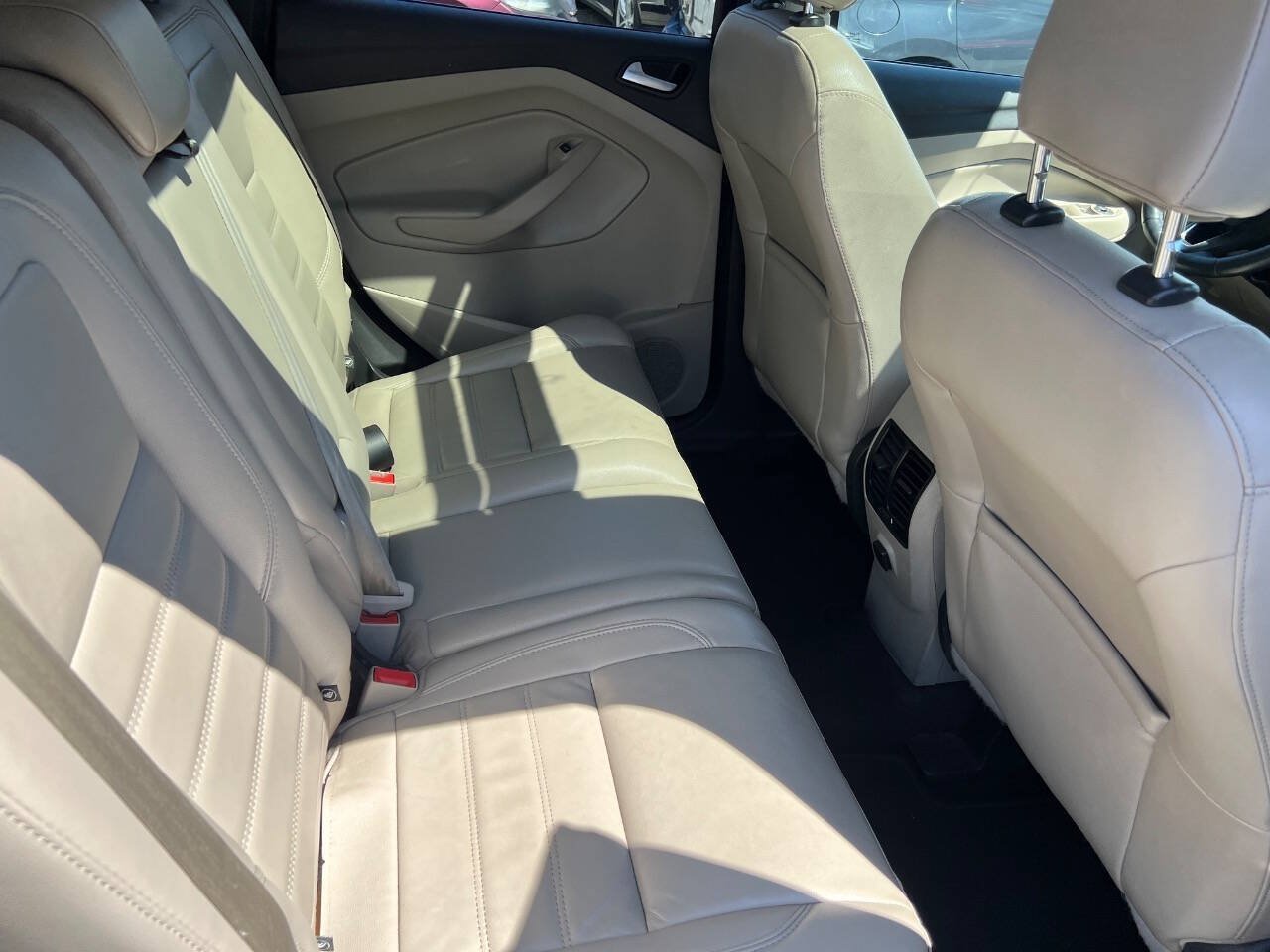 Used 2018 Ford Escape SEL w/ Ford Safe & Smart Package AWD/4WD image 24