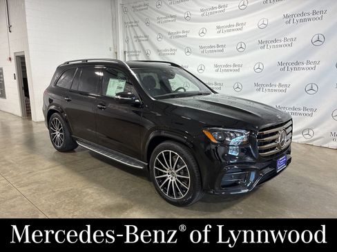 New 2026 Mercedes-Benz GLS 580 4MATIC image 1