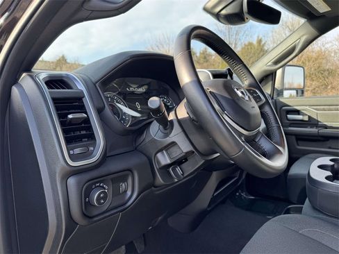 Used 2024 RAM 2500 Big Horn w/ Safety Group image 2