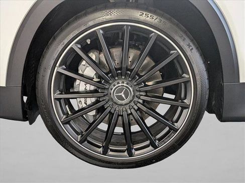 New 2025 Mercedes-Benz GLB 35 AMG 4MATIC image 16