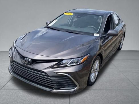 Used 2023 Toyota Camry LE FWD image 2