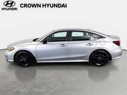 Used 2025 Honda Civic Sport image 9