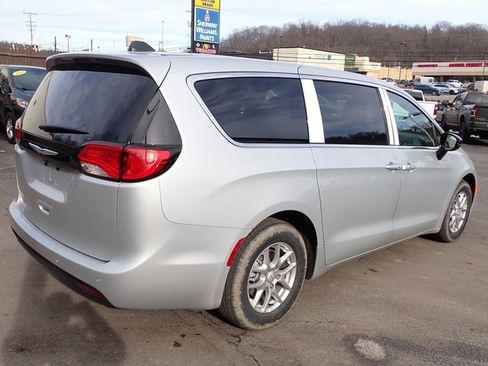 New 2026 Chrysler Voyager LX image 7