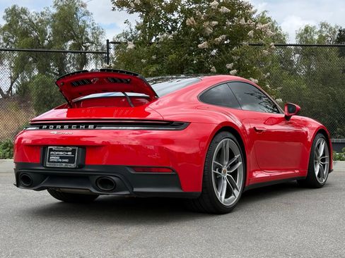 Certified 2025 Porsche 911 Carrera RWD image 34