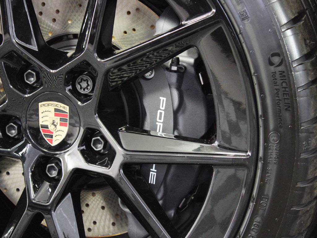 Certified 2026 Porsche 911 Carrera T RWD image 16