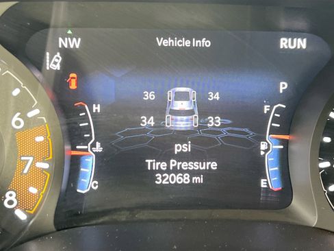 Used 2022 Jeep Compass Trailhawk w/ Sun and Sound Group image 12