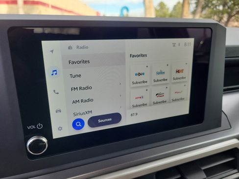 Certified 2024 Toyota Tacoma SR5 image 15