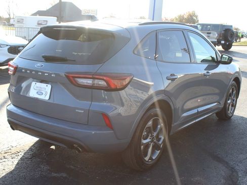 Used 2023 Ford Escape ST-Line w/ Equipment Group 301A image 5