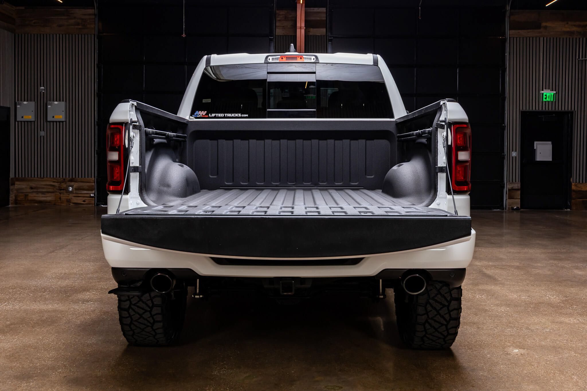 Used 2026 RAM 1500 Lone Star AWD/4WD image 9