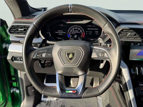 Used 2021 Lamborghini Urus AWD/4WD image 40