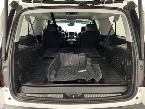 Used 2019 Chevrolet Suburban LT AWD/4WD image 36