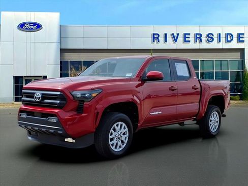 Used 2024 Toyota Tacoma SR5 image 5
