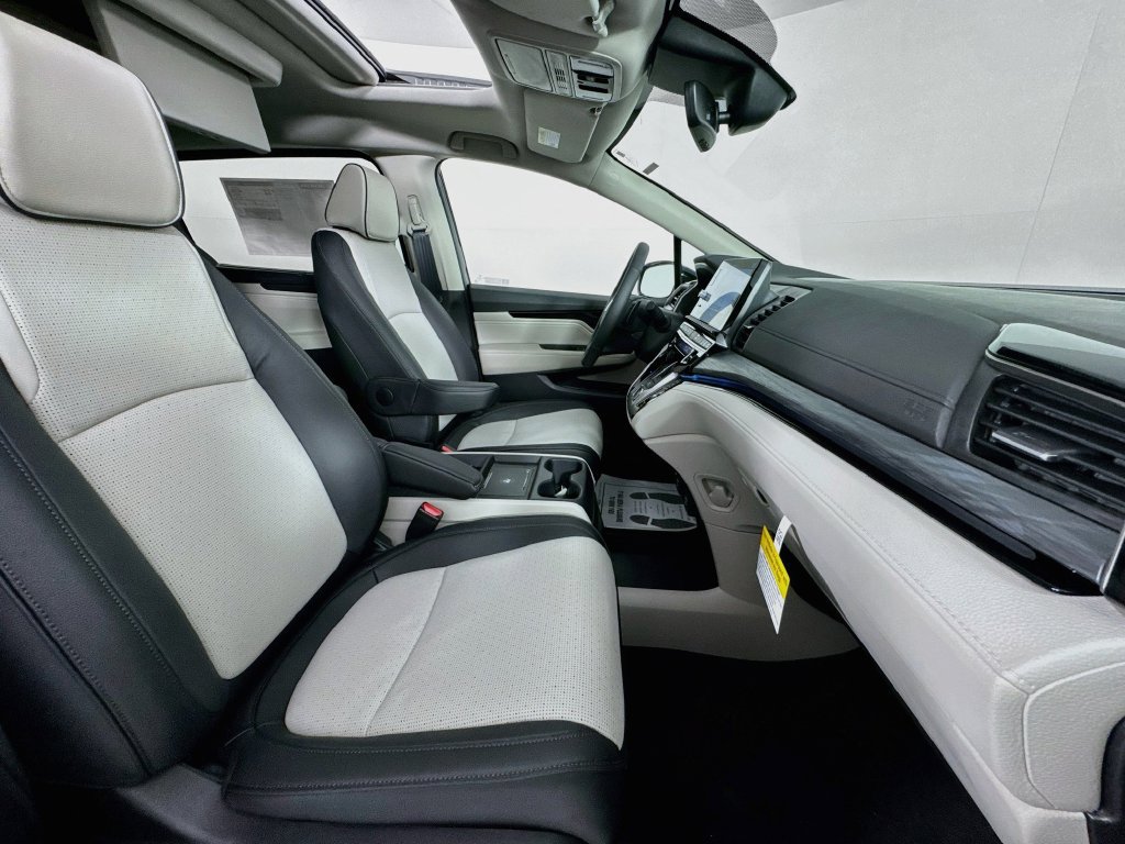 Used 2026 Honda Odyssey Elite image 41