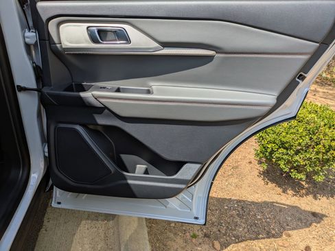 New 2026 Ford Explorer Active image 33