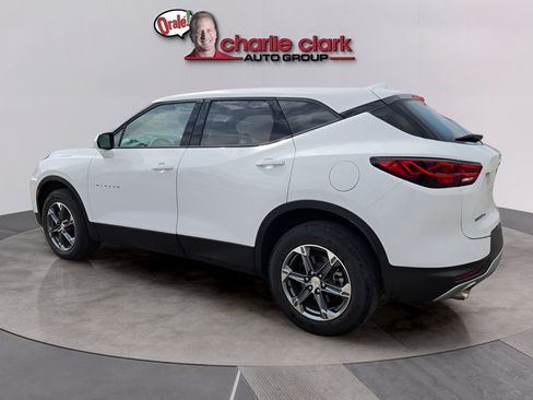 Used 2025 Chevrolet Blazer LT AWD/4WD image 3