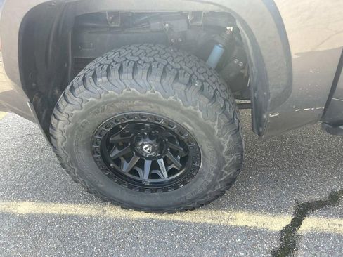 Used 2022 Toyota Tundra SR5 w/ TRD Off-Road Premium Package image 15